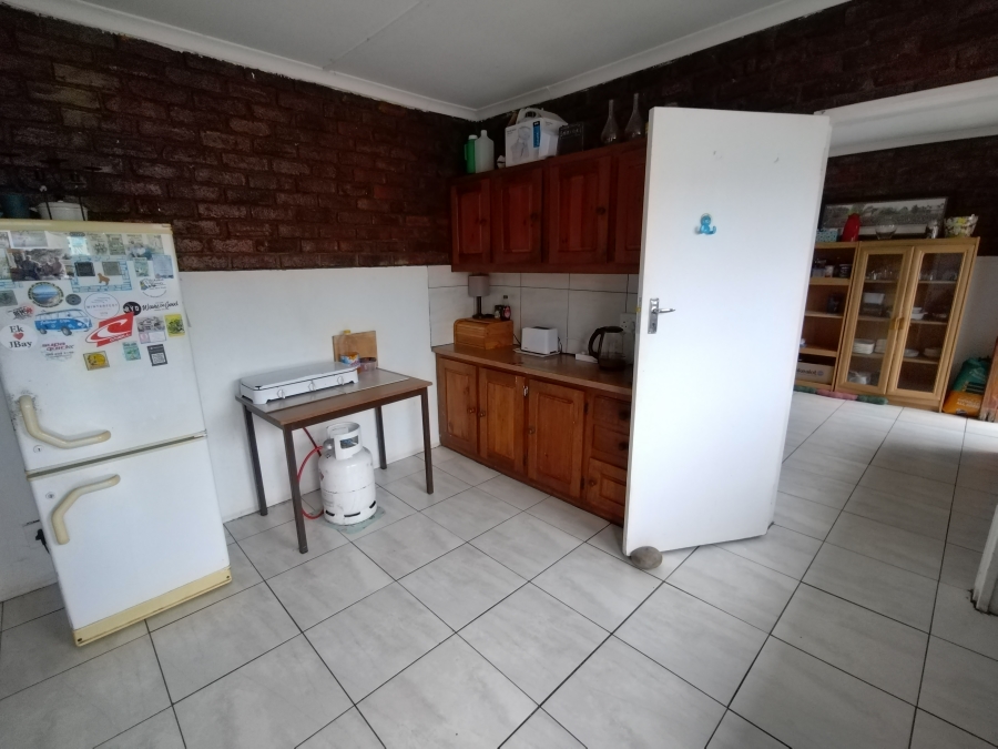 4 Bedroom Property for Sale in C Place Eastern Cape